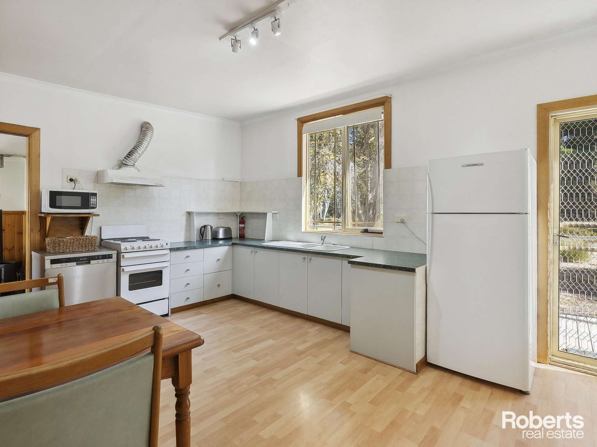 95 Dolphin Sands Road, Dolphin Sands For Sale by Farmbuy.com - image 14