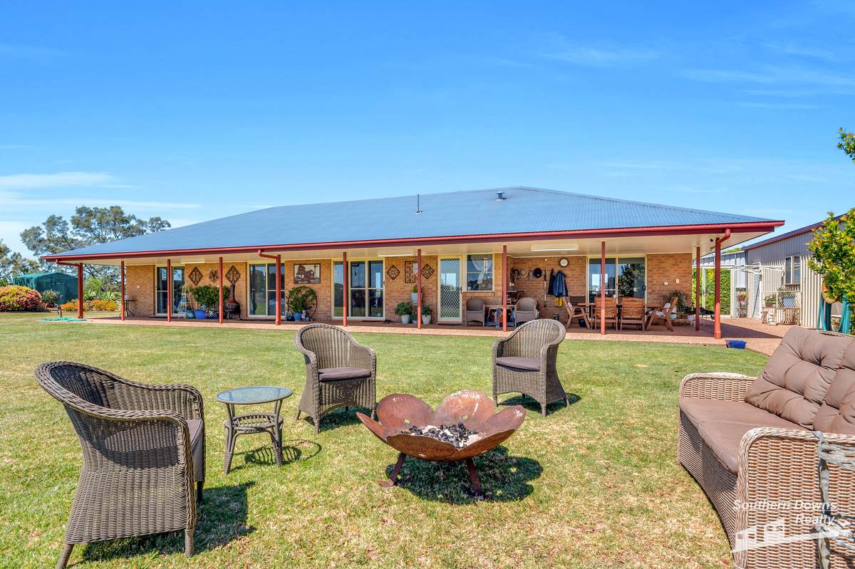 4 Browns Road, Dalveen For Sale by Farmbuy.com - image 12