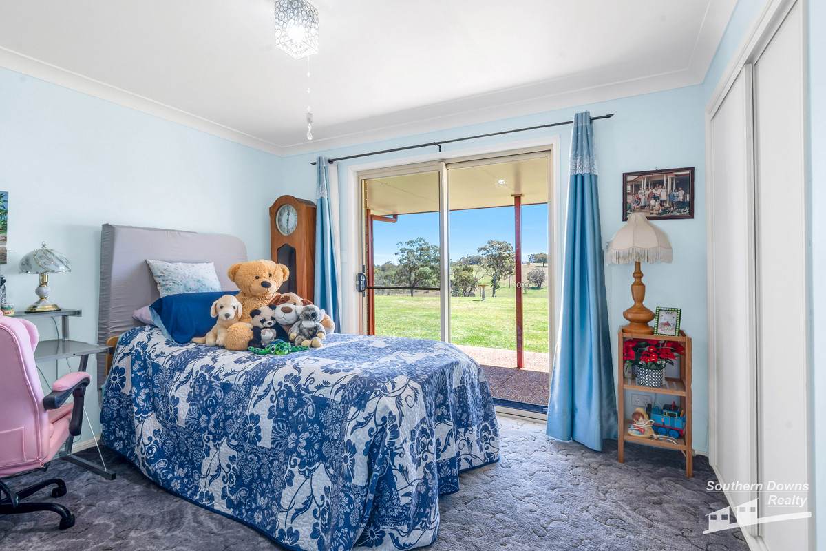 4 Browns Road, Dalveen For Sale by Farmbuy.com - image 18