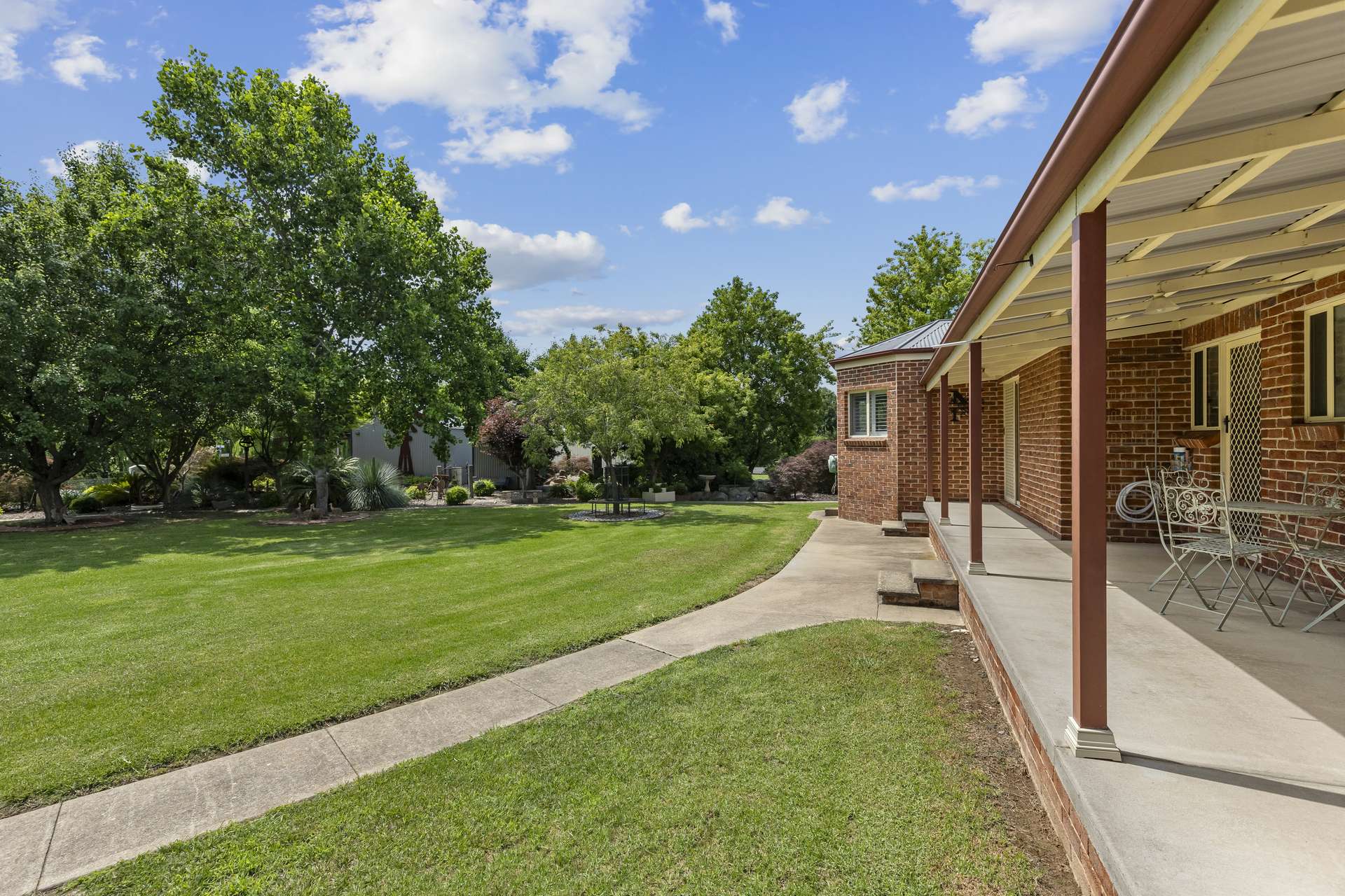 213 Punch Street, Gundagai For Sale by Farmbuy.com - image 29