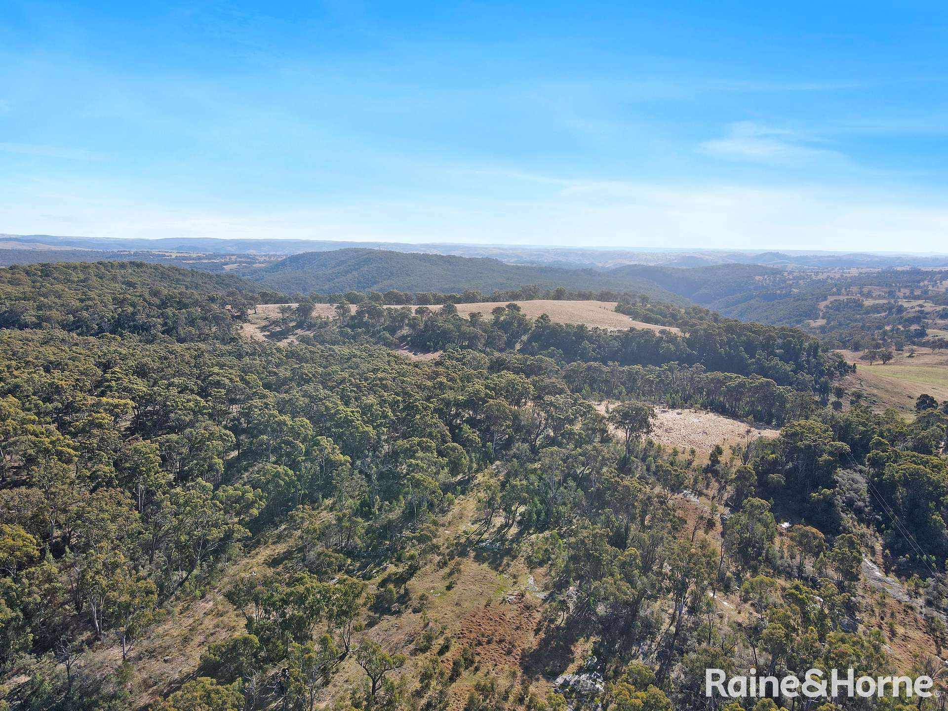 'Wollandi' Hawkshill Road, Canyonleigh Auction by Farmbuy.com - image 1