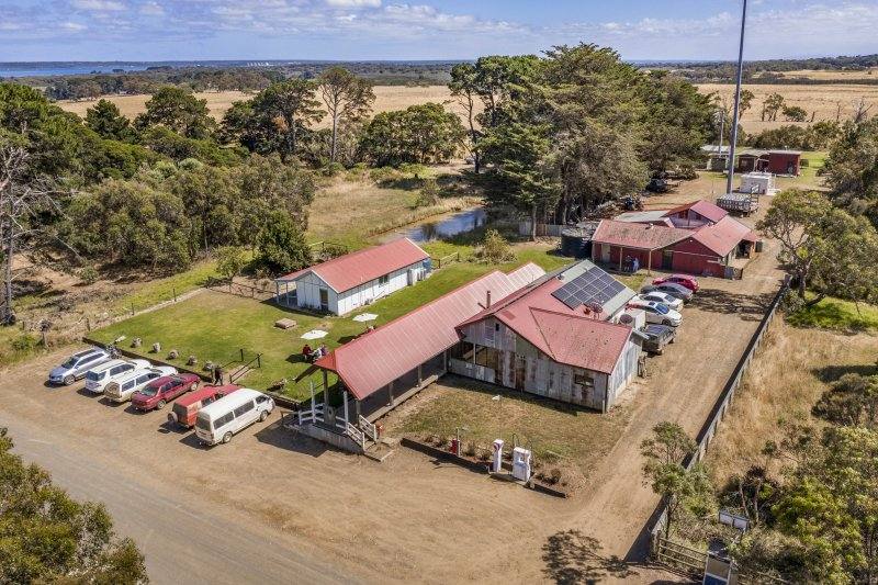 French Island For Sale by Farmbuy.com - image 2