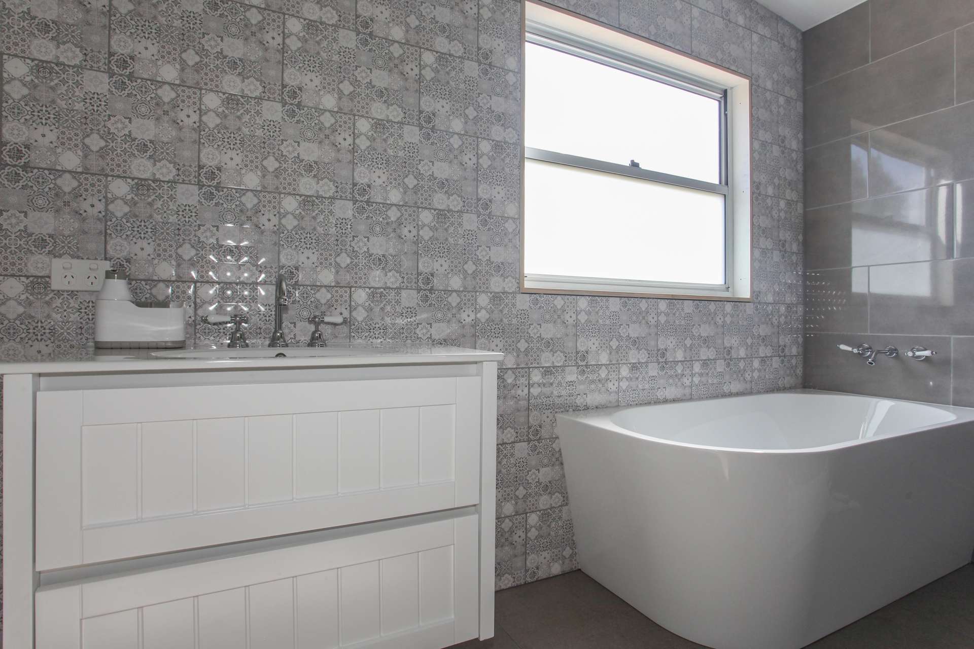 15 Falls Rd, Wellington For Sale by Farmbuy.com - image 18