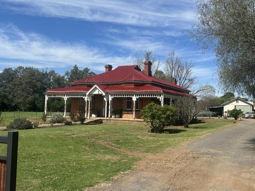 15 Falls Rd, Wellington NSW 2820