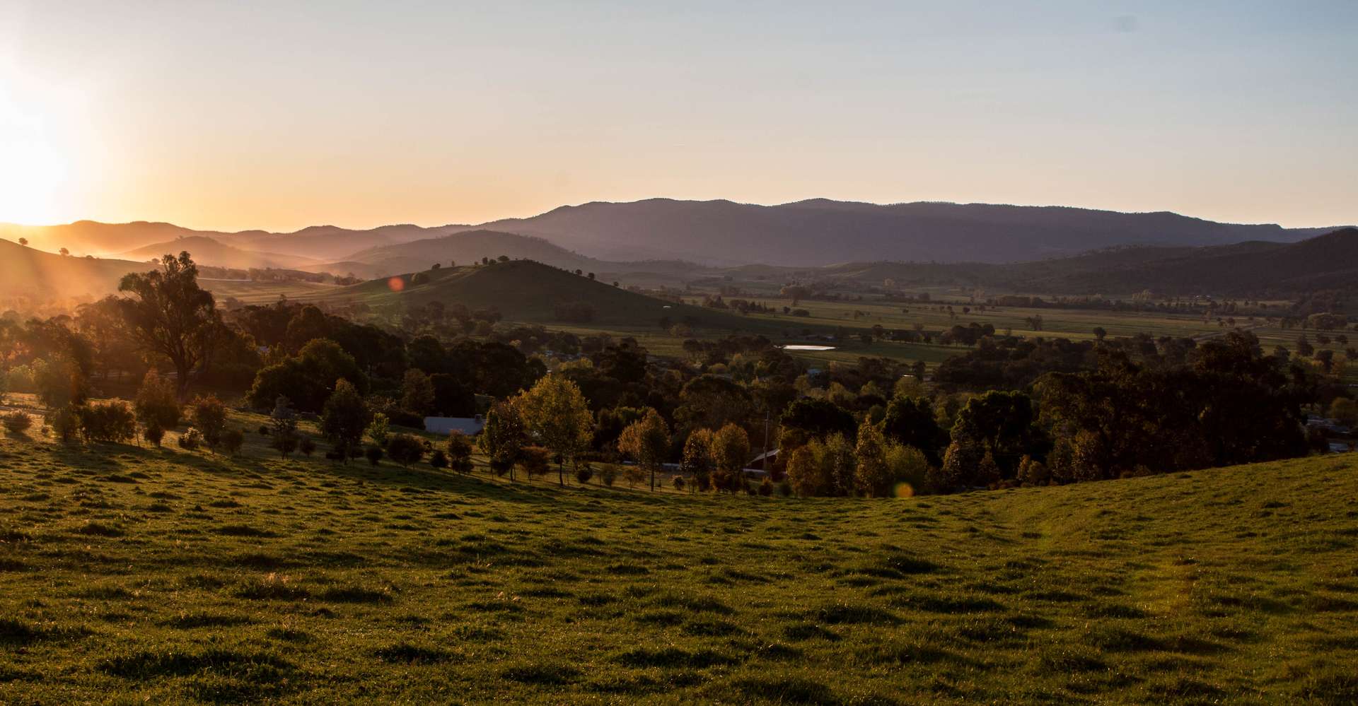 25 Jephcott Avenue, Corryong For Sale by Farmbuy.com - image 7