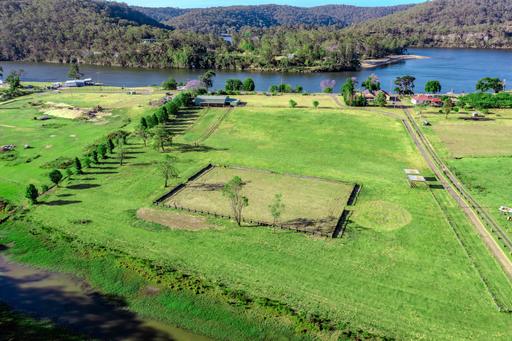 825 River Road, Lower Portland NSW 2756