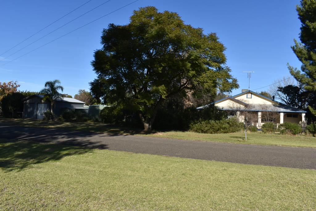 194 South Lead Road, Forbes NSW 2871