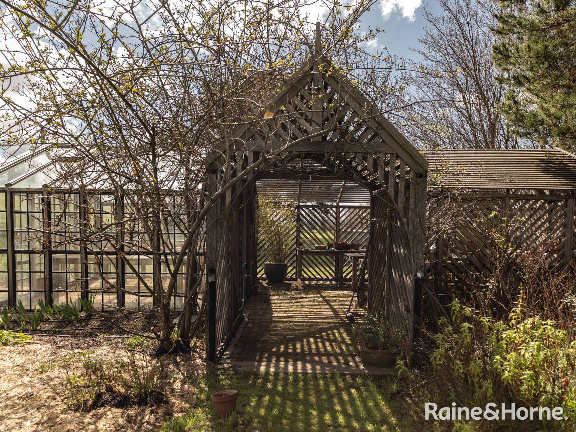 720 Vale Road, Orton Park For Sale by Farmbuy.com - image 22