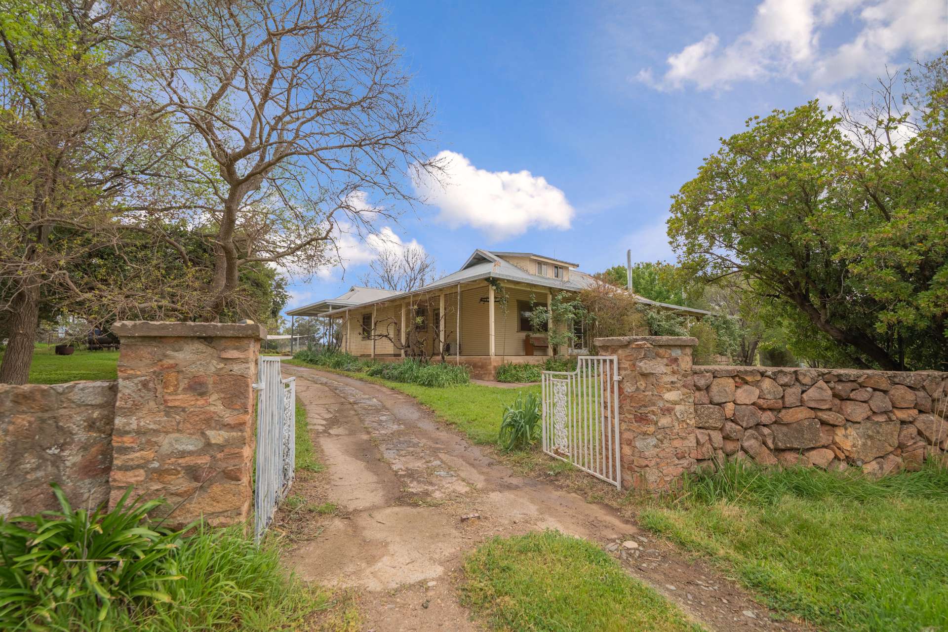 "Moura" Waterhole Creek Road, Mandagery For Sale by Farmbuy.com - image 10
