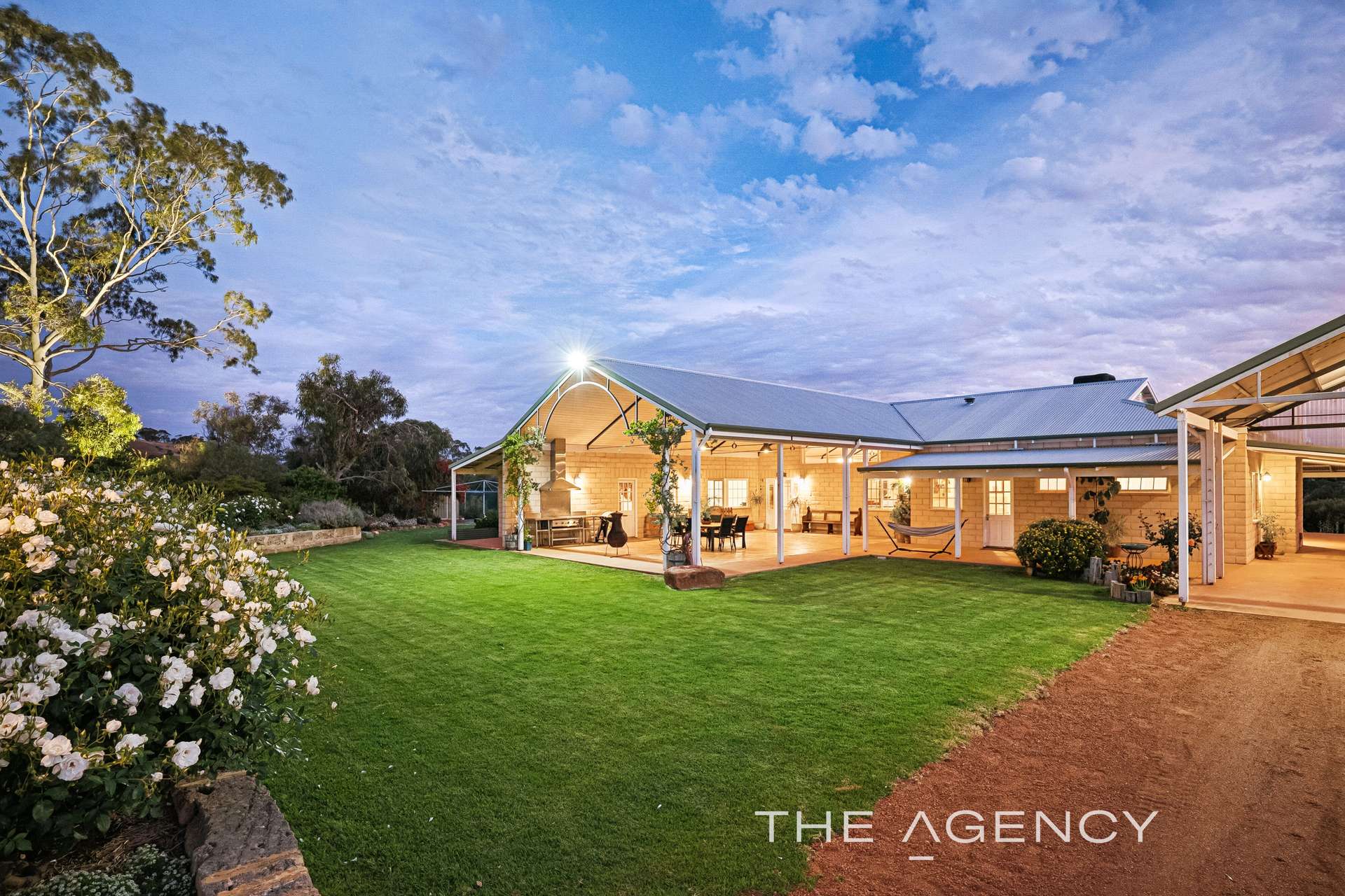 74 Fitzgerald Terrace, West Toodyay For Sale by Farmbuy.com - image 2