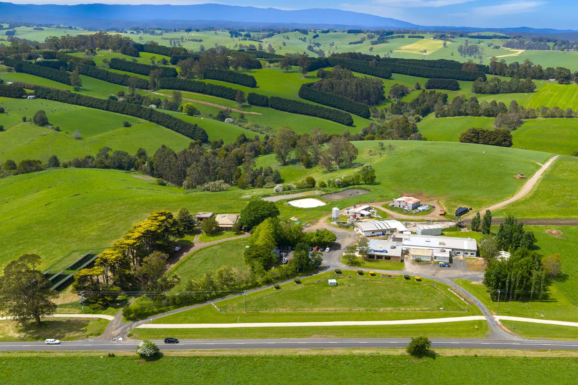 2236 Main Neerim Road, Neerim South For Sale by Farmbuy.com - image 2