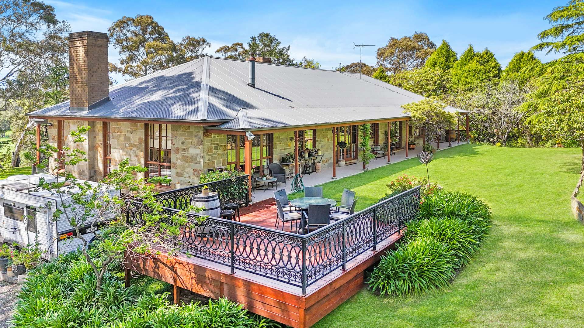 40 Farnham Road, Woodside For Sale by Farmbuy.com - image 2