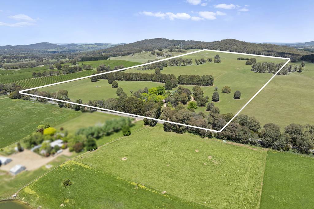 592 Bonnie Doon Road, Boho South VIC 3669