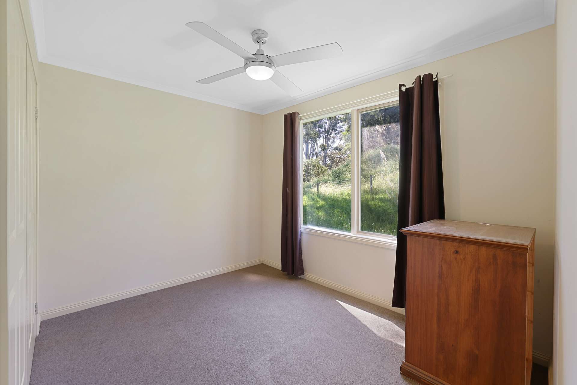 196 Peters Road, Ellinbank For Sale by Farmbuy.com - image 9