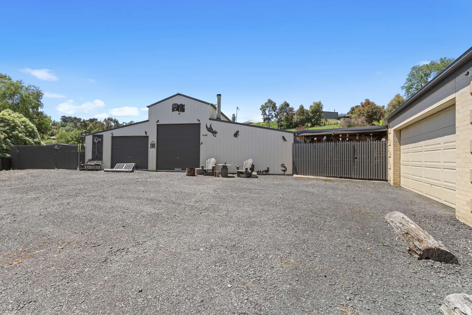 50 Queen Street, Neerim South For Sale by Farmbuy.com - image 2