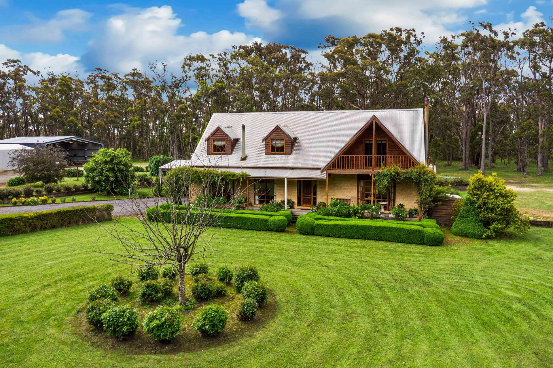 45 Stonier Road, Ross Creek For Sale by Farmbuy.com - image 1