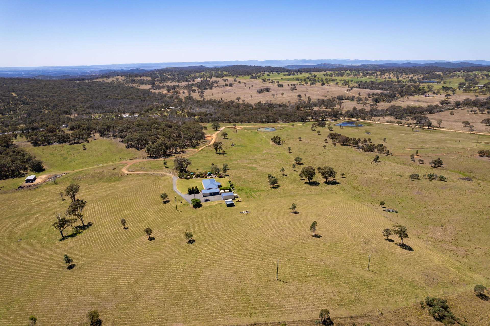 4 Brown Road, Dalveen For Sale by Farmbuy.com - image 9
