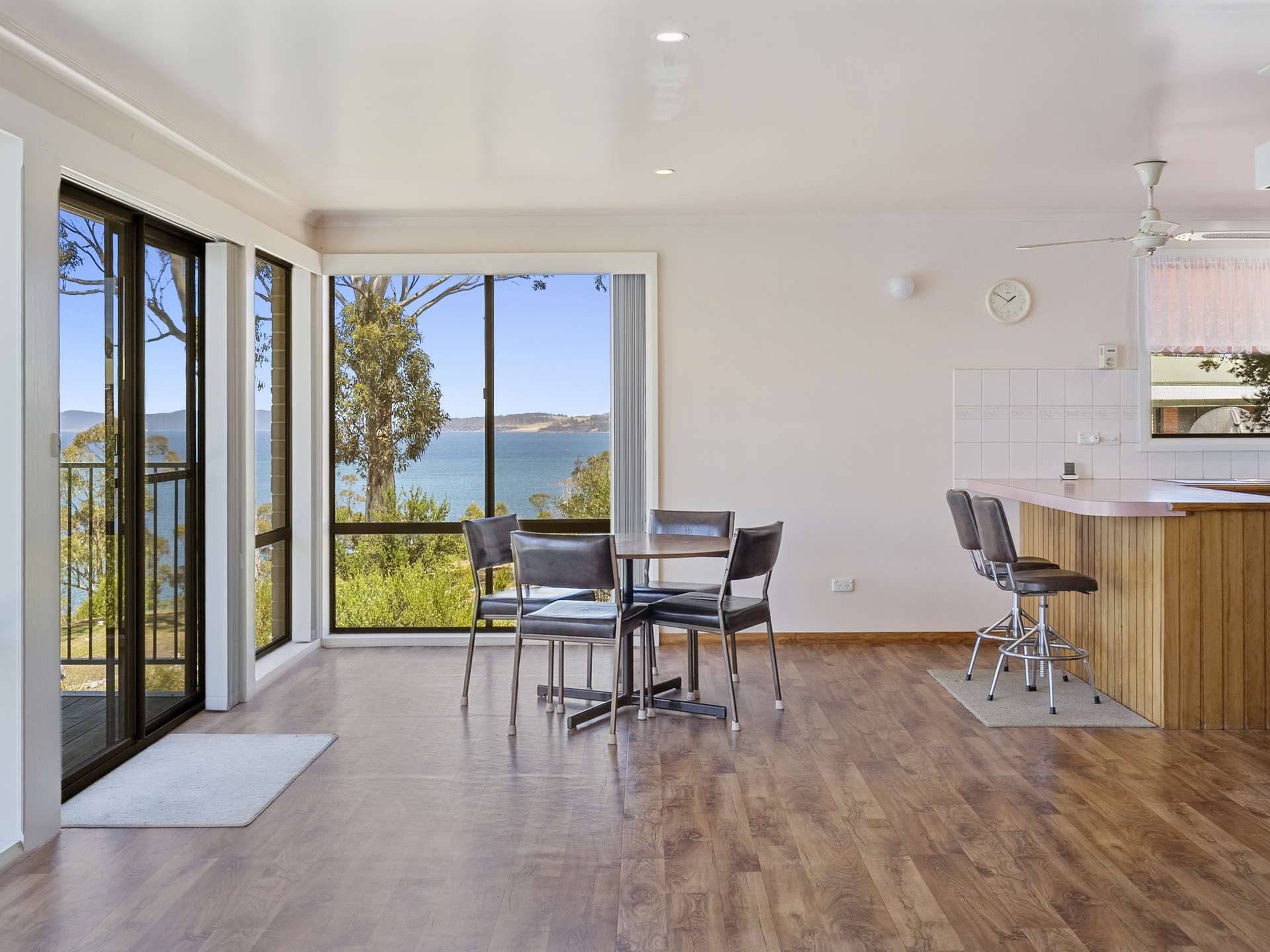 93 Barton Avenue, Triabunna For Sale by Farmbuy.com - image 9