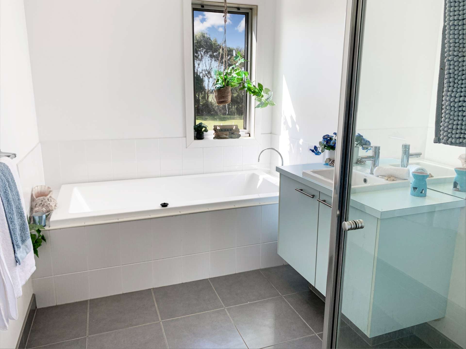 70 Davies Road West, Sandy Point For Sale by Farmbuy.com - image 16