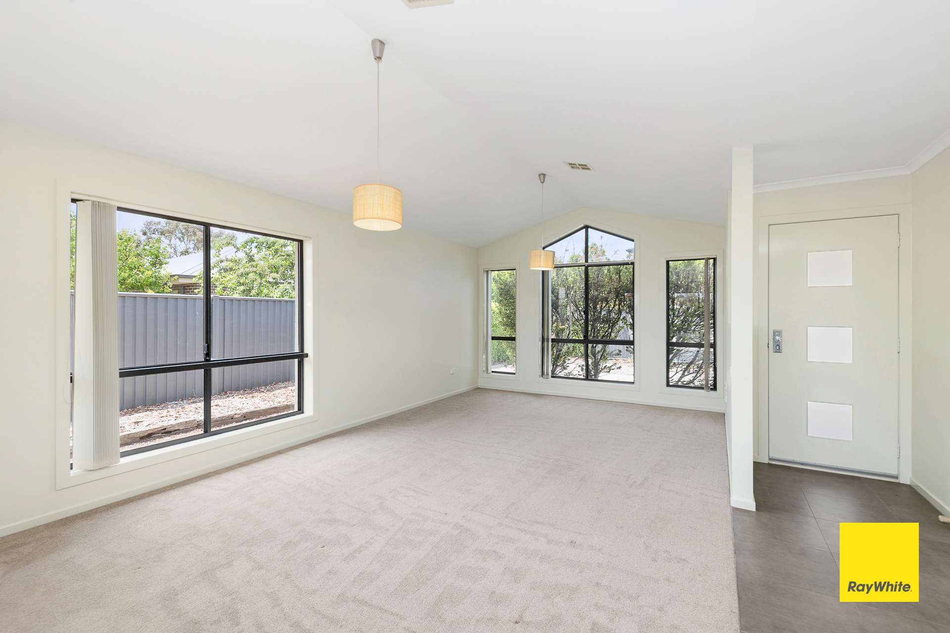 5/4-6 Mcmahon Drive, Bungendore Sold by Farmbuy.com - image 7