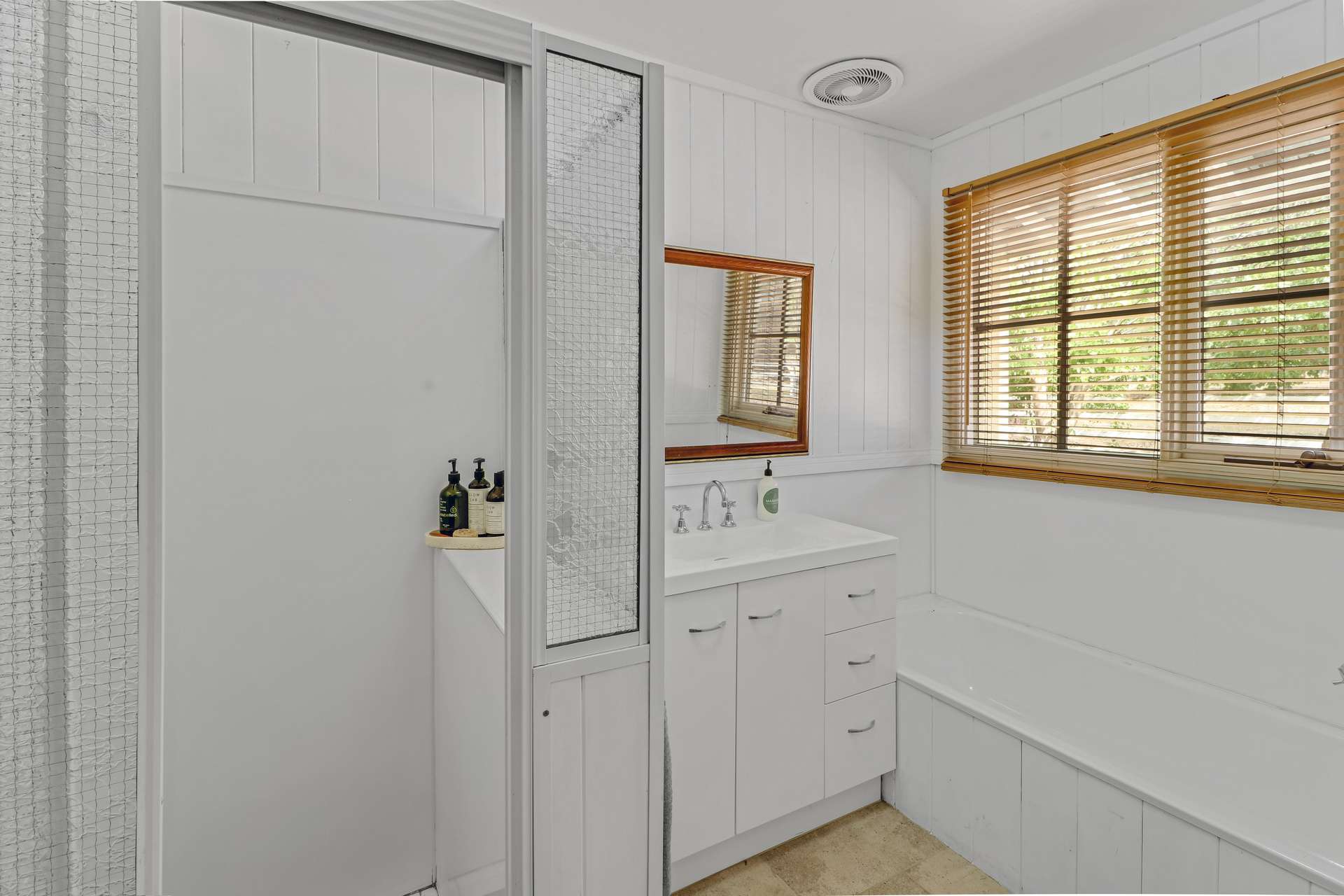 523 Howes Creek-Goughs Bay Road, Goughs Bay For Sale by Farmbuy.com - image 10