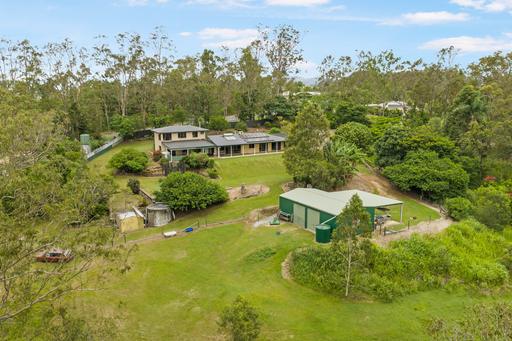 4 Percival Road, Chatsworth QLD 4570