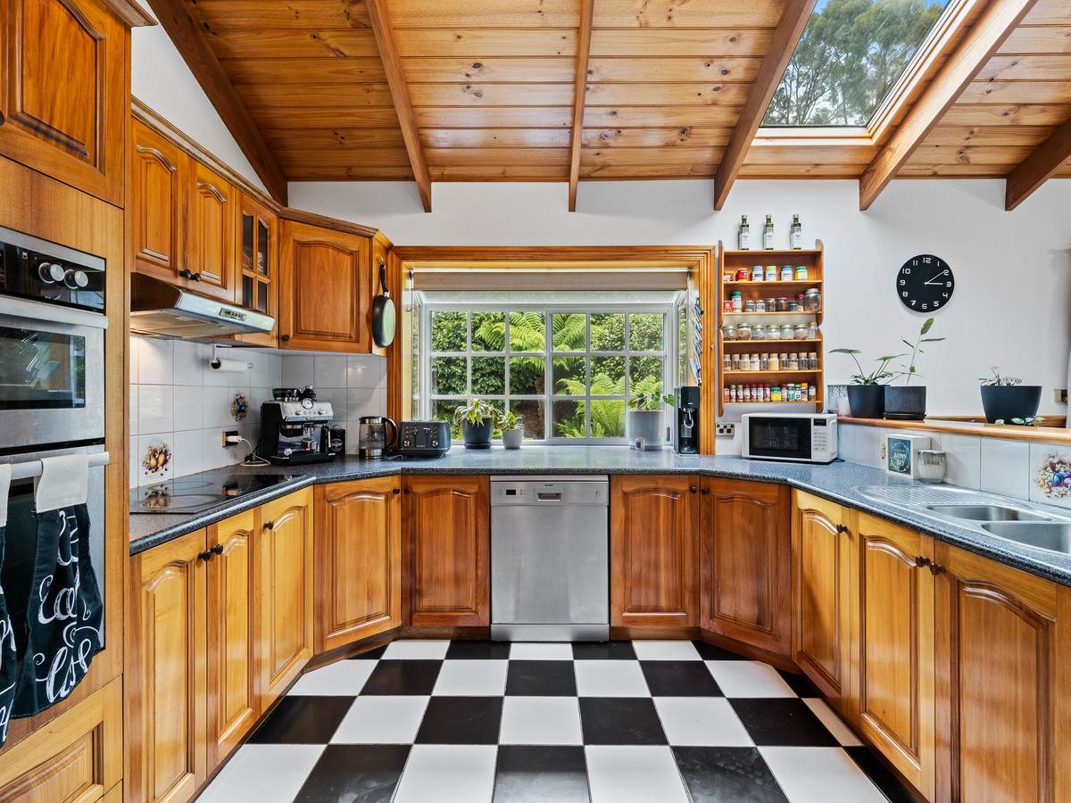 1890 Channel Highway, Margate For Sale by Farmbuy.com - image 15