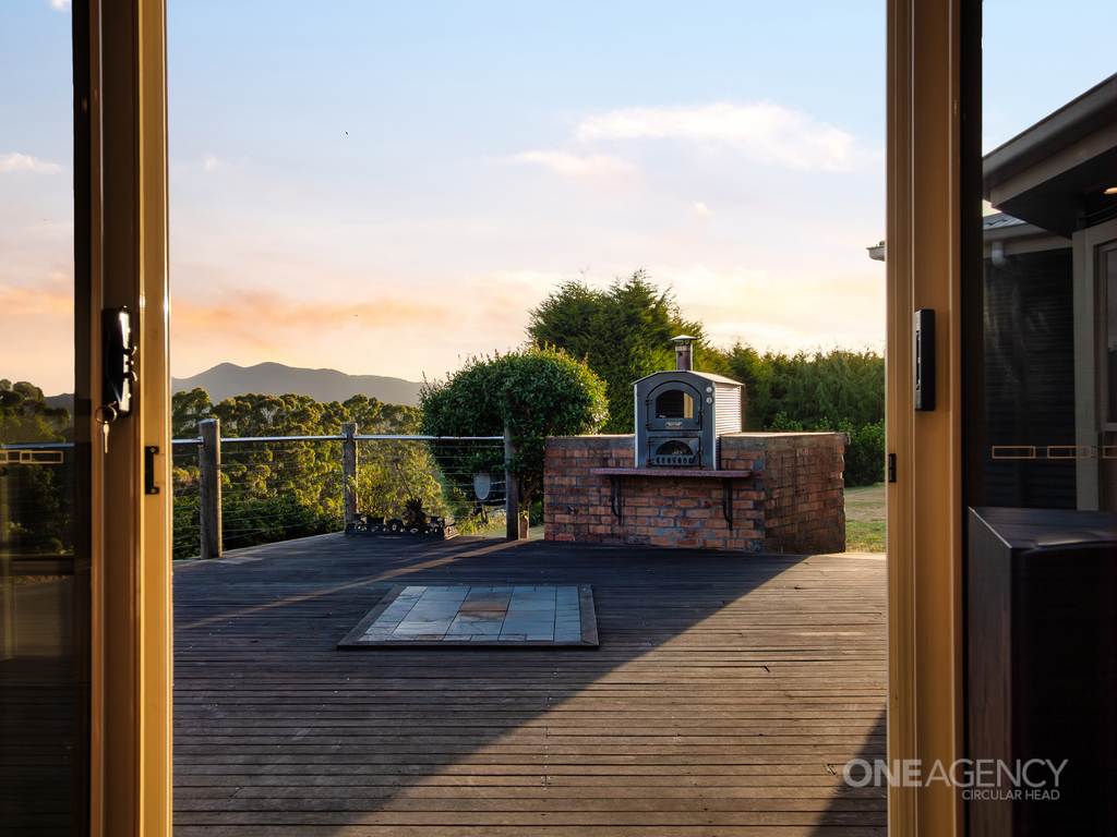 25 Coopers Road, Rocky Cape TAS 7321
