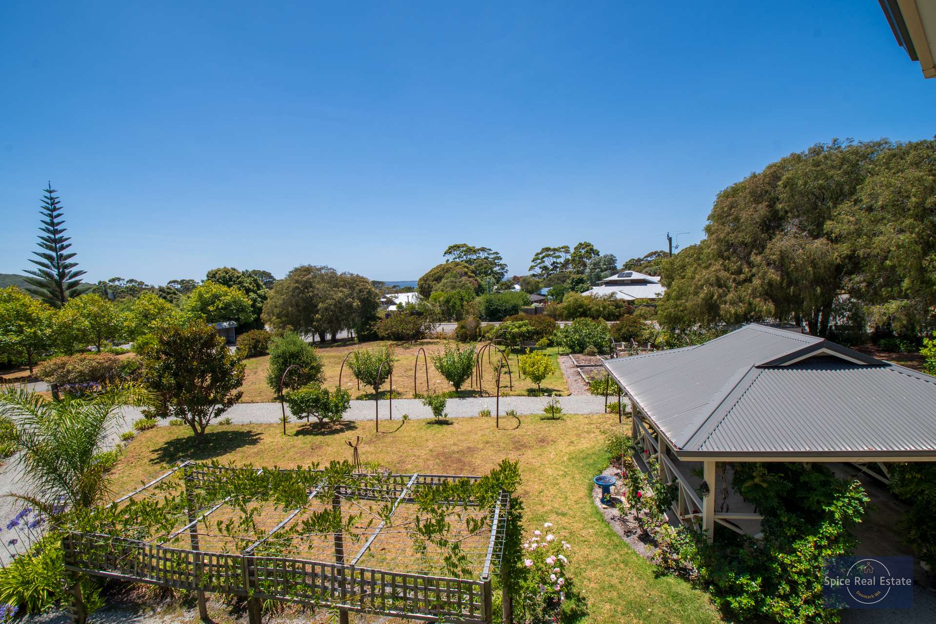 2 Maloney Close, Ocean Beach For Sale by Farmbuy.com - image 23