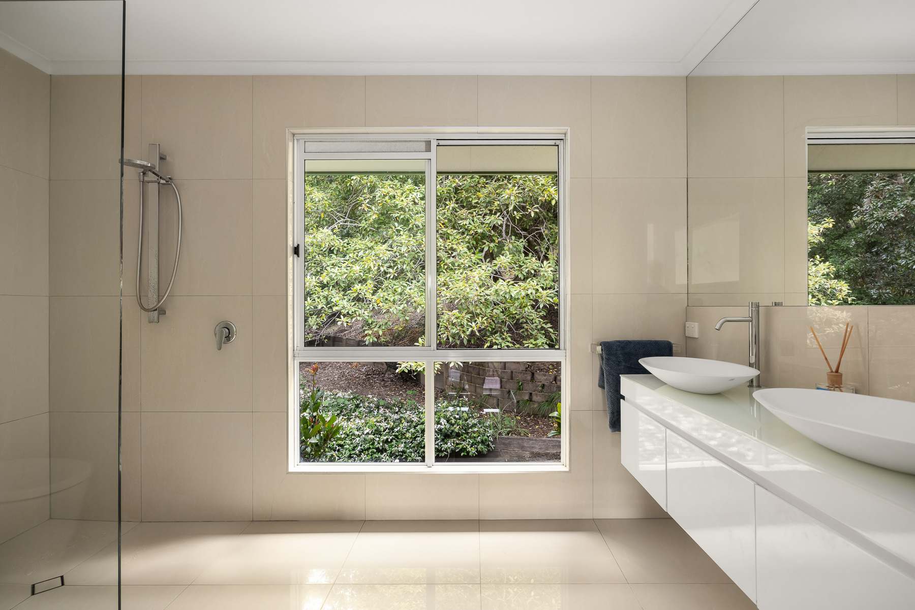 23 Valley Court, Doonan For Sale by Farmbuy.com - image 15