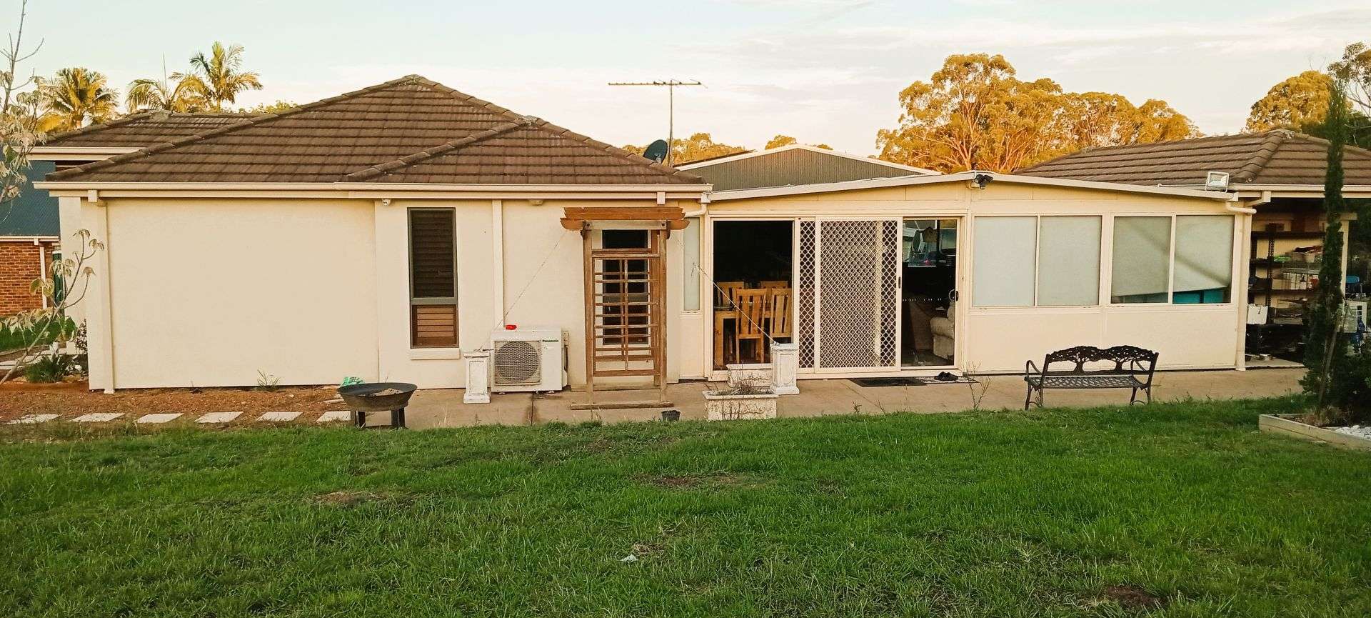 5 Pembury Close, Denham Court For Sale by Farmbuy.com - image 8