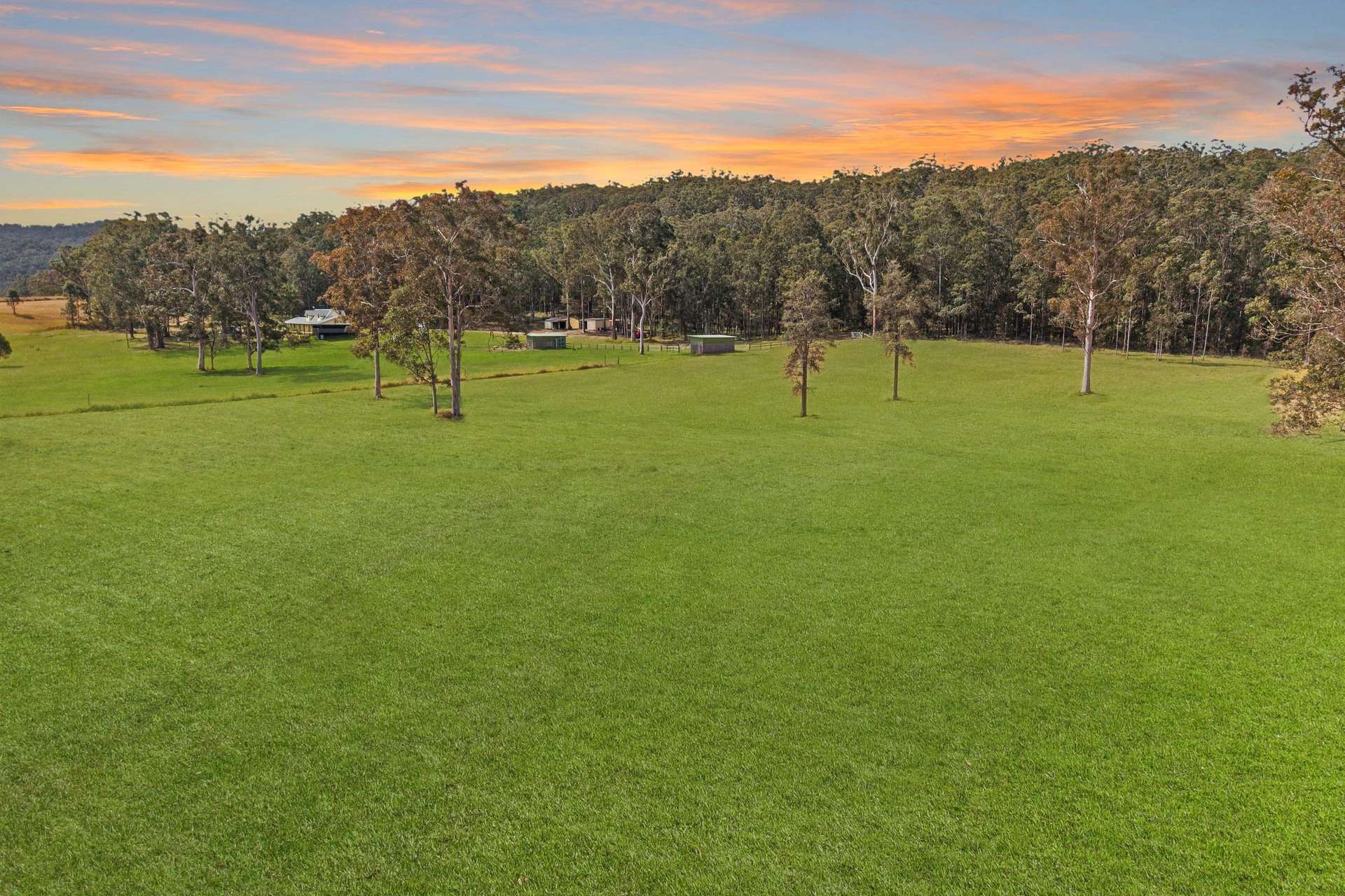 818 Dicksons Road, Jilliby For Sale by Farmbuy.com - image 2