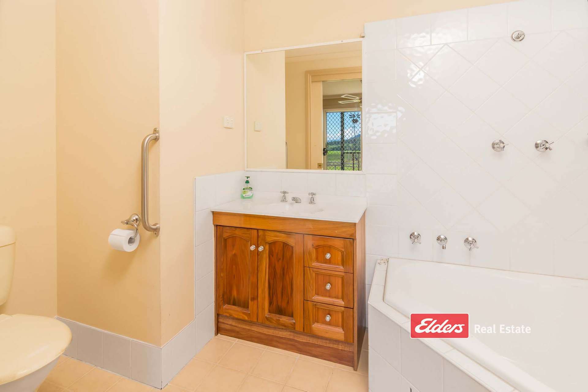 200 Faulkland Road, Faulkland Via, Gloucester For Sale by Farmbuy.com - image 7