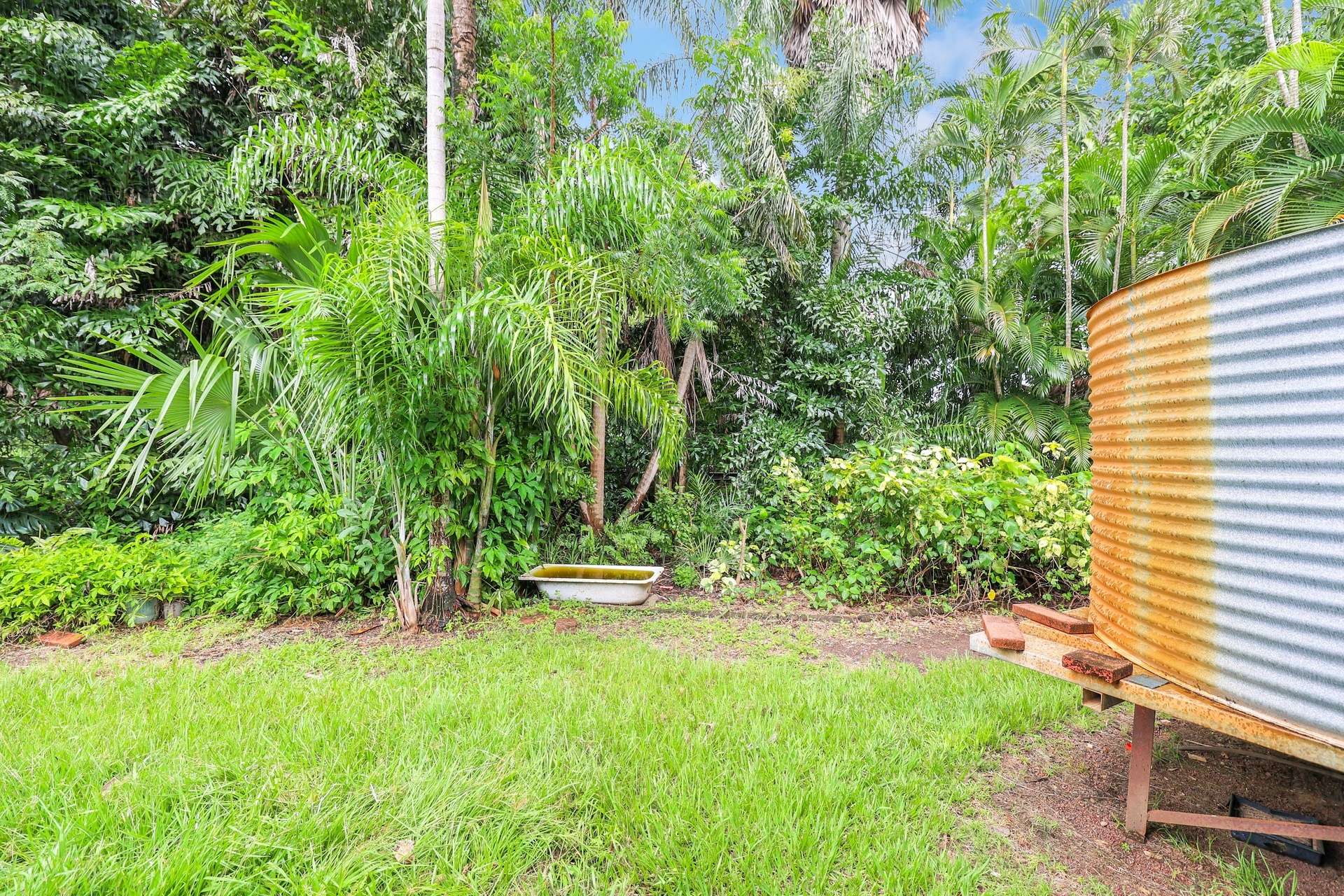 20 McIntyre Road, Howard Springs For Sale by Farmbuy.com - image 34