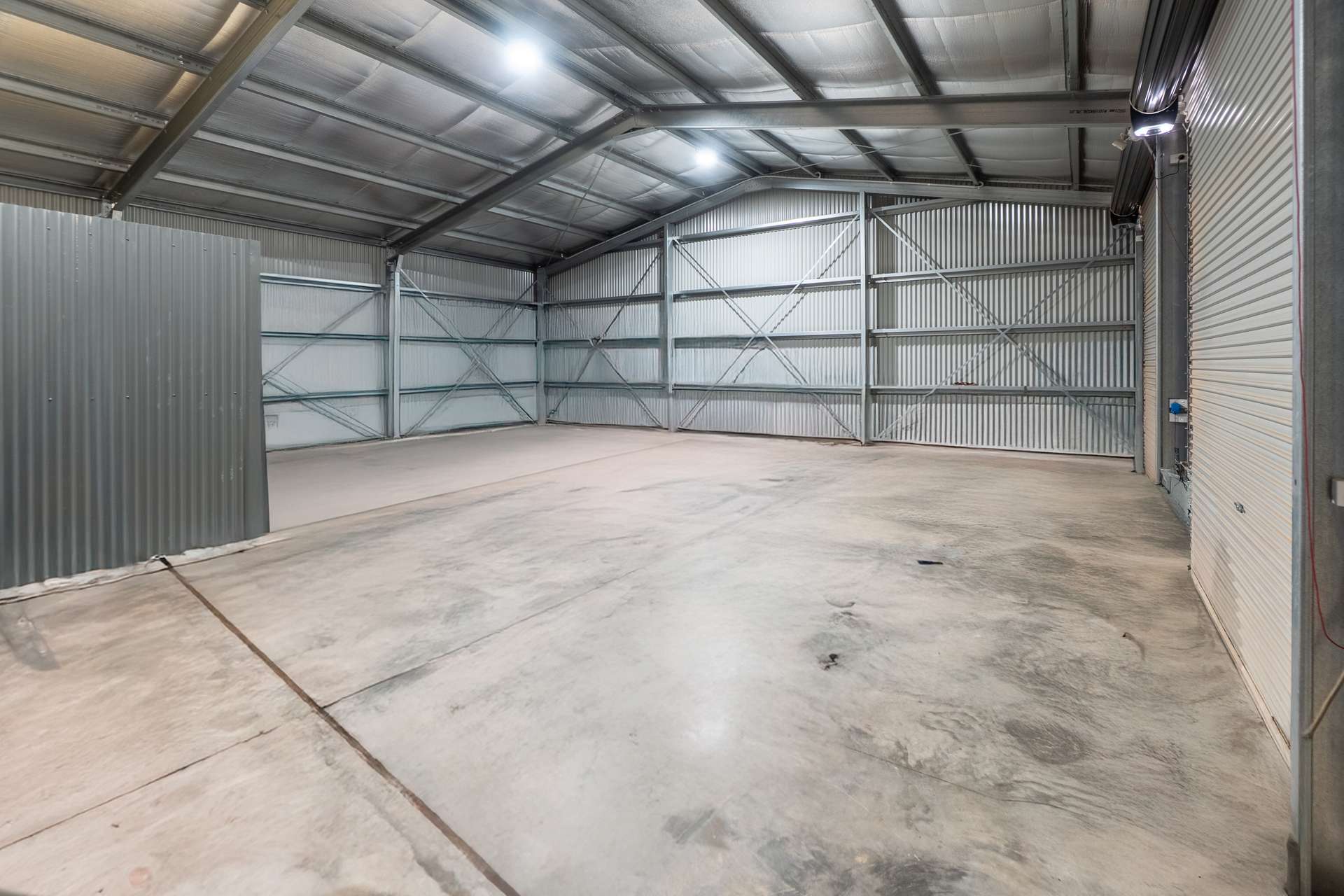 2 Killarney Street, Temora For Sale by Farmbuy.com - image 14