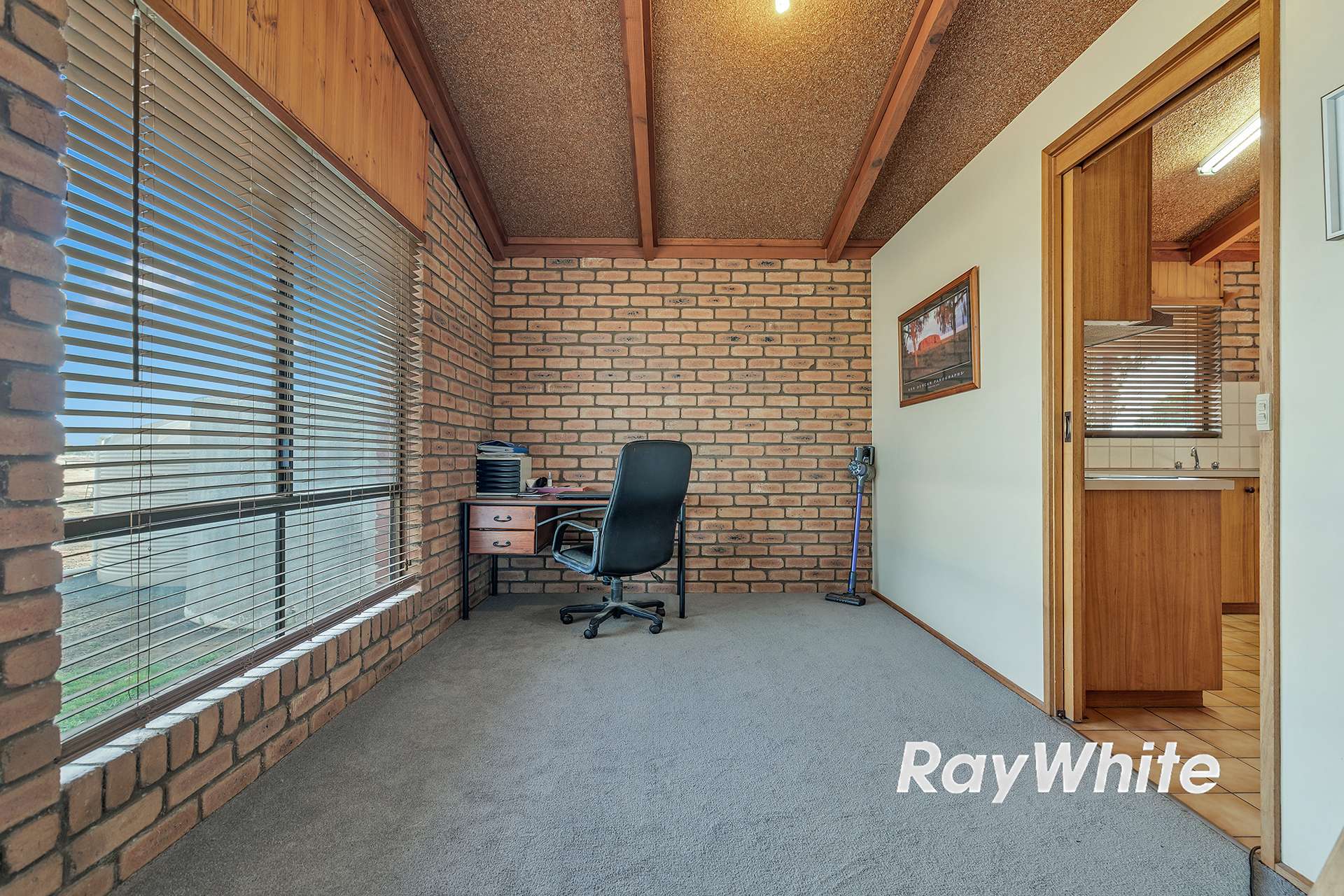 33 Zegelin Road, Rochester For Sale by Farmbuy.com - image 14
