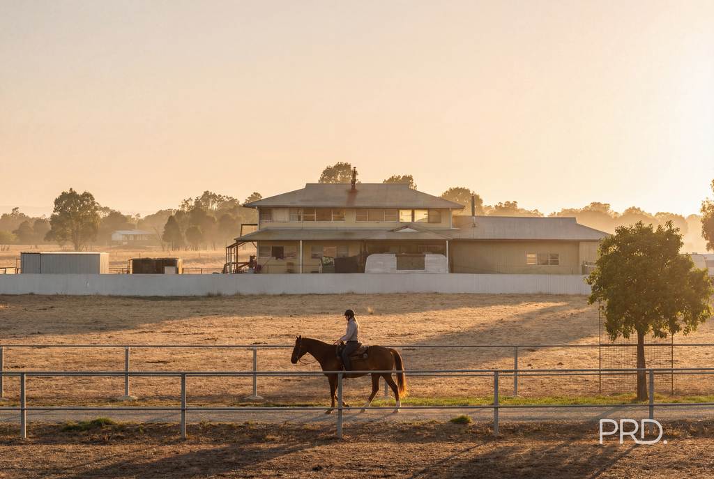 92 Edward Street West, Moorong NSW 2650