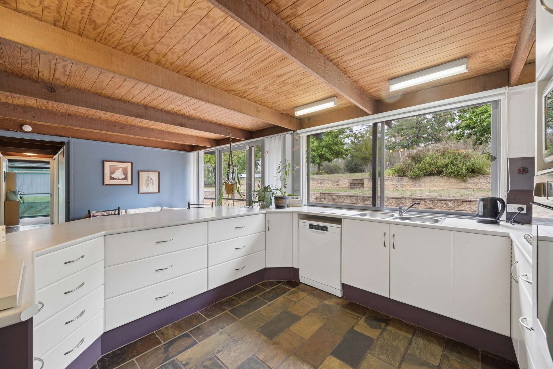 10 Sylvia Street, Murrumbateman Auction by Farmbuy.com - image 8