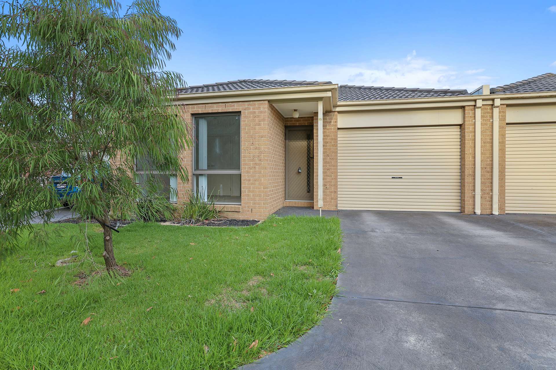 15/9 Shakespeare Court, Drouin Sold by Farmbuy.com - image 1