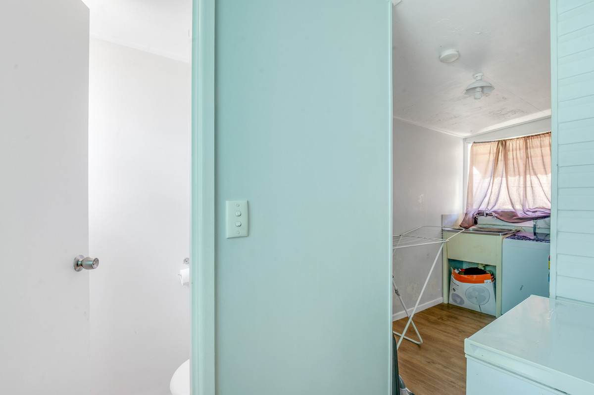 216 And 218 Pratten Street, Warwick For Sale by Farmbuy.com - image 20