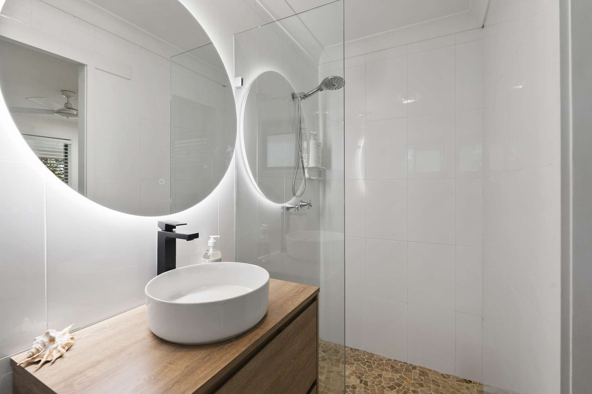 160 Upper Crystal Creek Road, Upper Crystal Creek For Sale by Farmbuy.com - image 24