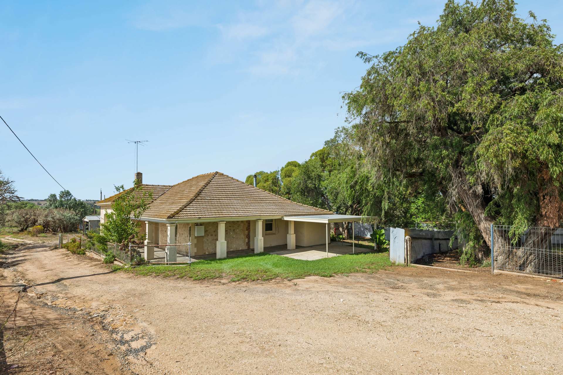 63 Carter Road, Swanport For Sale by Farmbuy.com - image 14