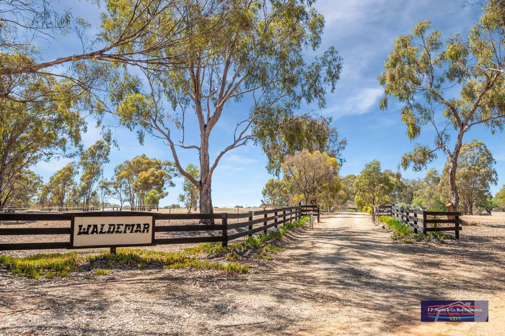 22 Clifden Lane, Wedderburn VIC 3518