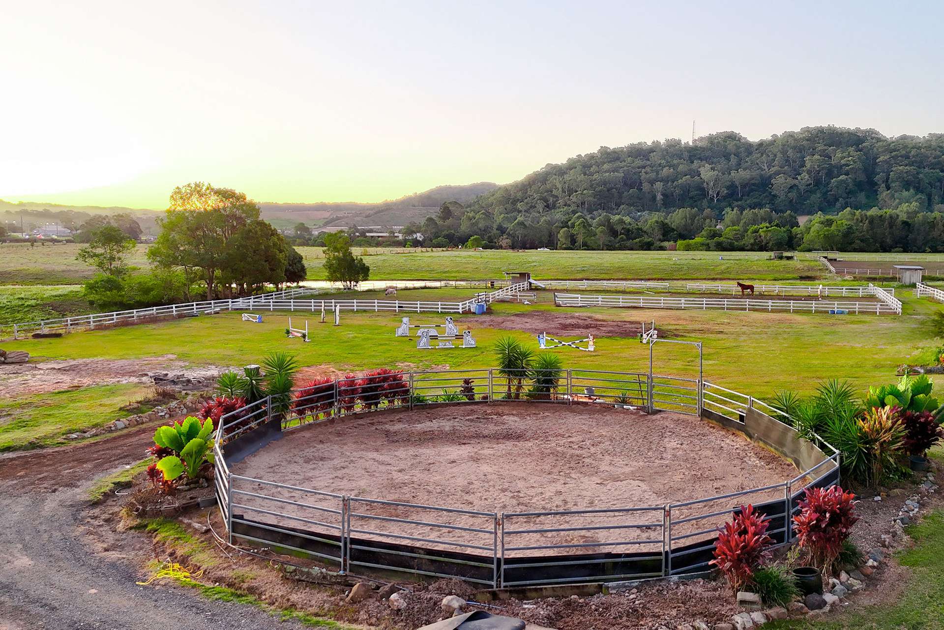 163-187 Petrie Creek Road, Rosemount For Sale by Farmbuy.com - image 1