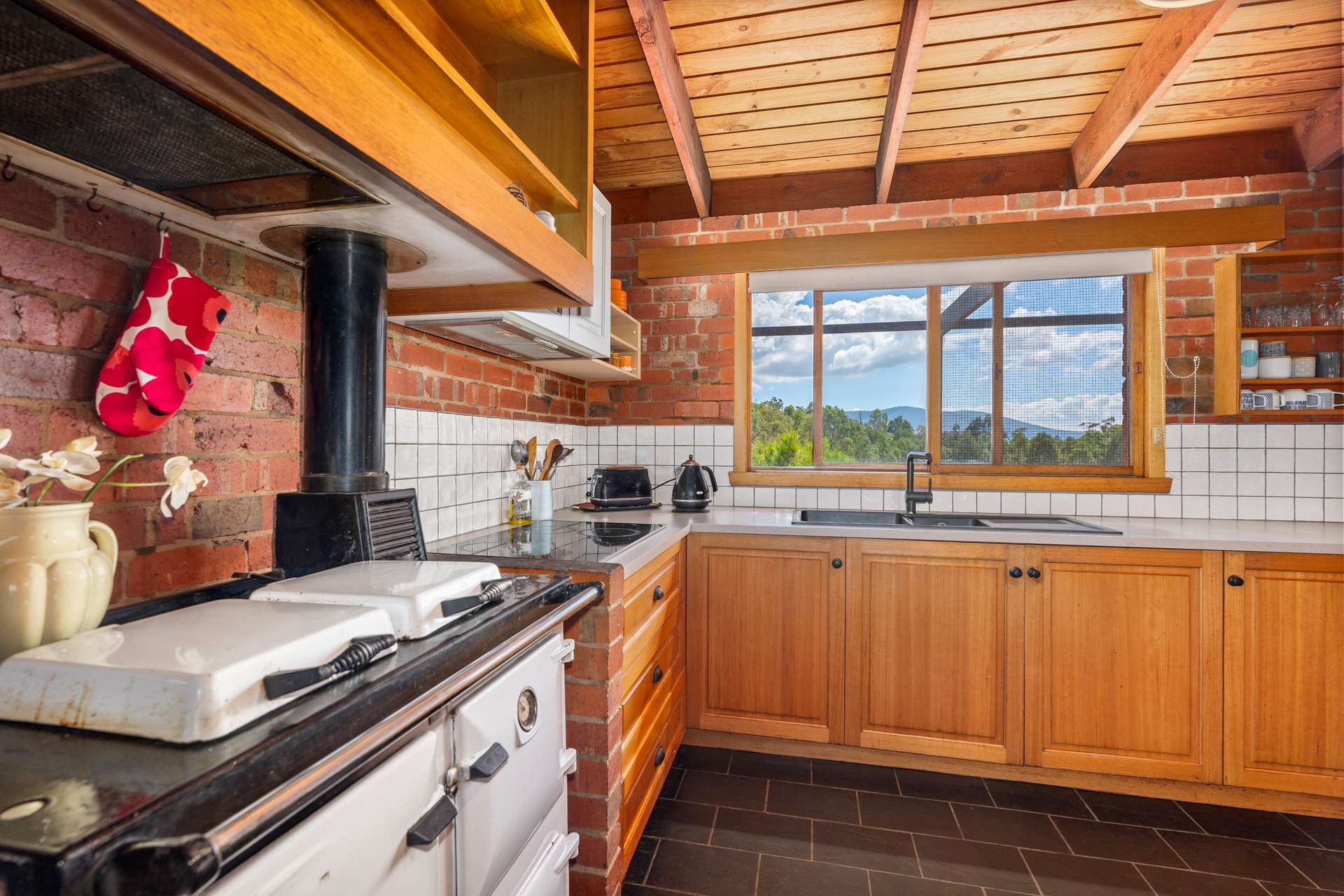 118 Mahon Lane, Yackandandah For Sale by Farmbuy.com - image 2