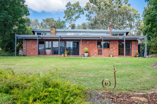 Farm For Sale - VIC - Yackandandah - 3749 - Lifestyle in Yackandandah, showcasing the finest aspects of Northeast Victoria. 