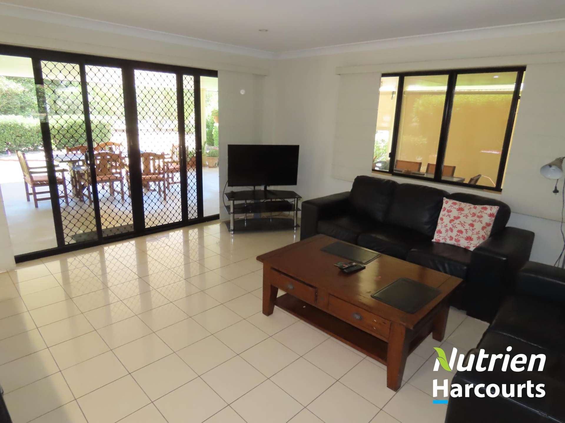 37 Oak Street, Chinchilla For Sale by Farmbuy.com - image 15