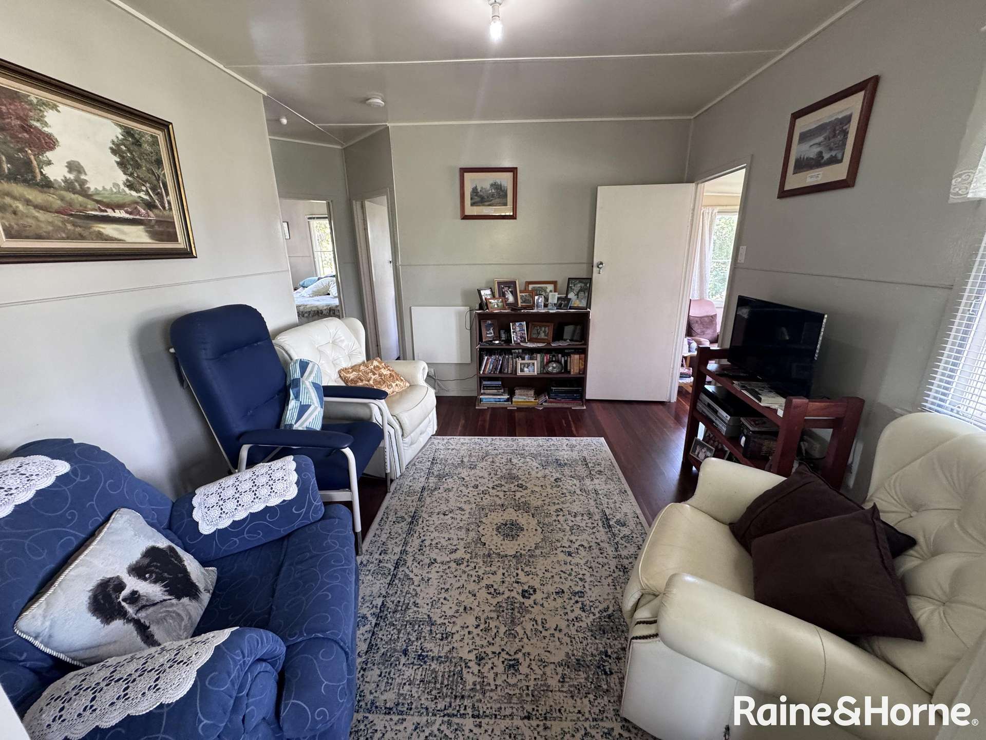 3 Davies Street, Yarraman For Sale by Farmbuy.com - image 5