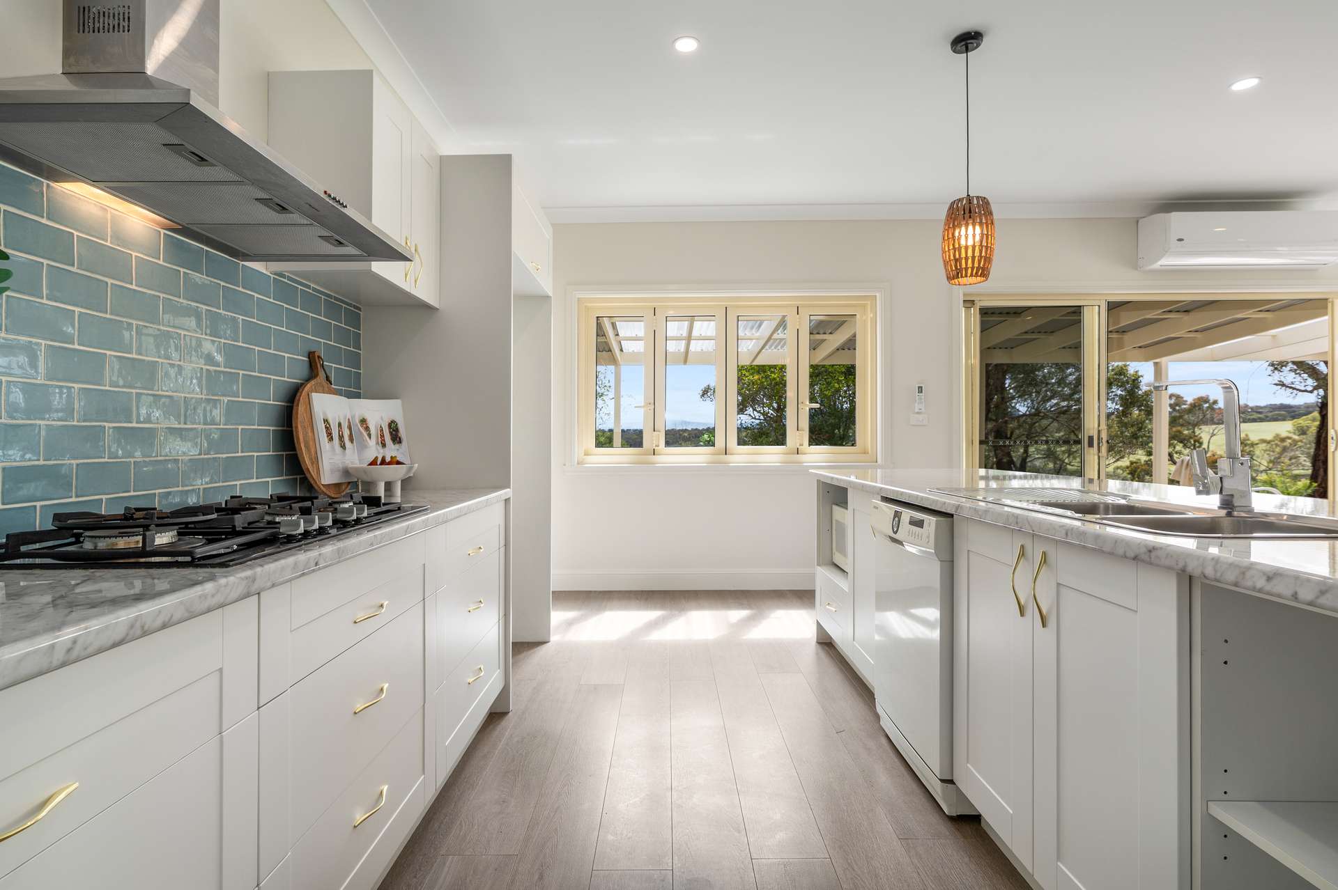 1999 O'Connell Road, O'Connell Auction by Farmbuy.com - image 8