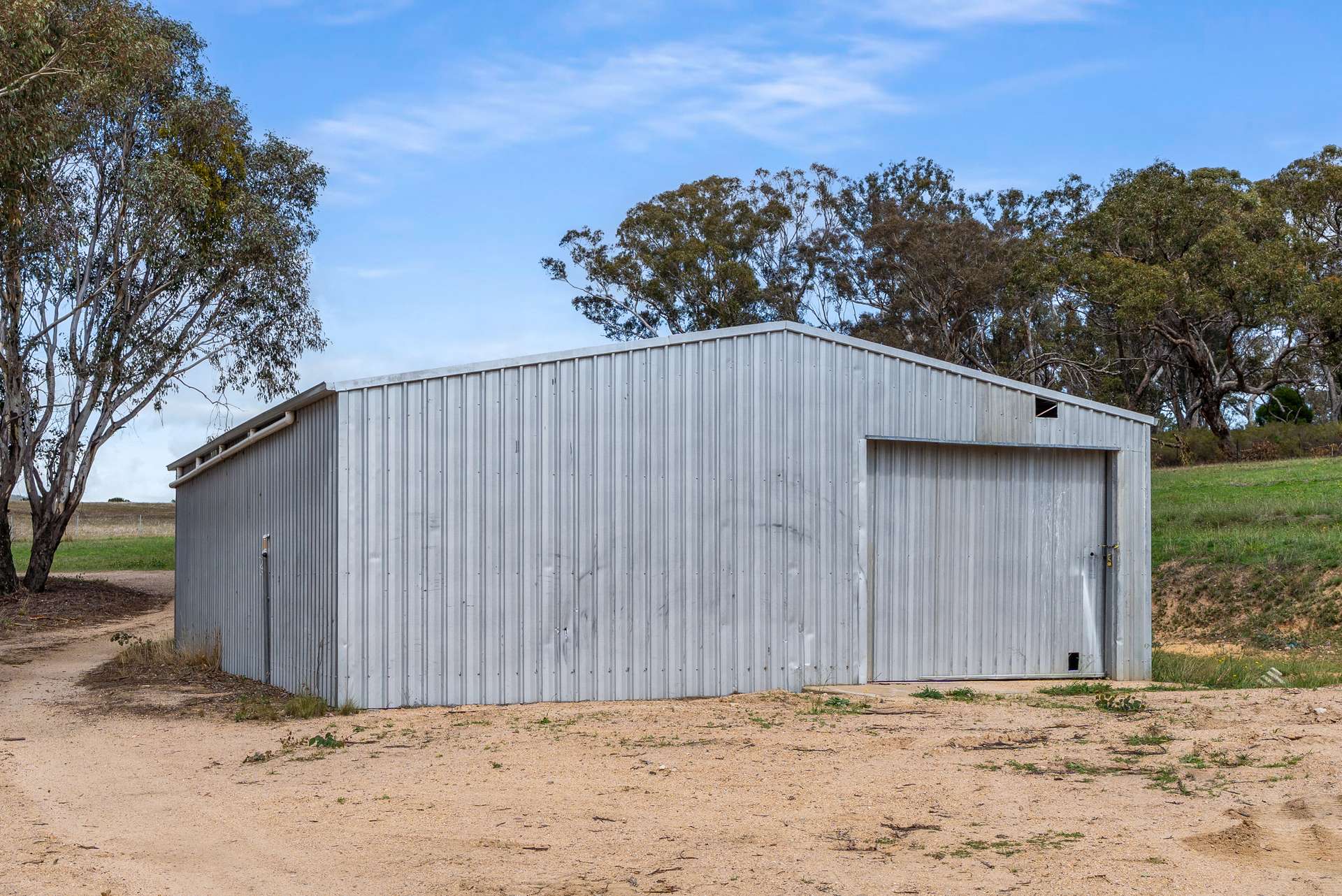 1999 O'Connell Road, O'Connell Auction by Farmbuy.com - image 28